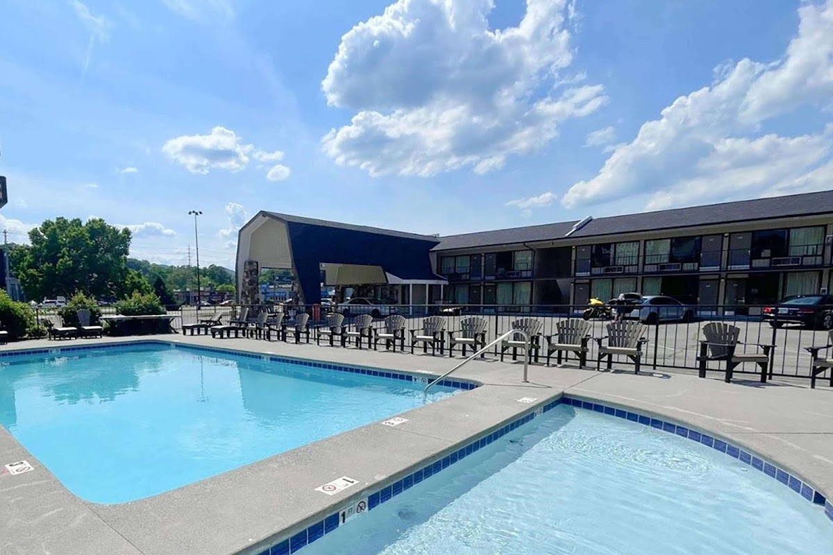 Travelodge by Wyndham Pigeon Forge Dollywood Lane photo 3