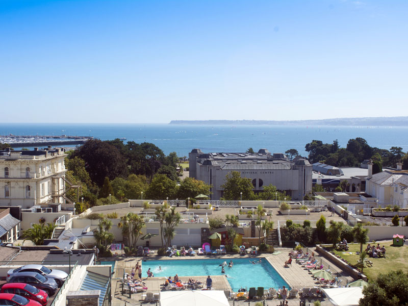 TLH Carlton Hotel