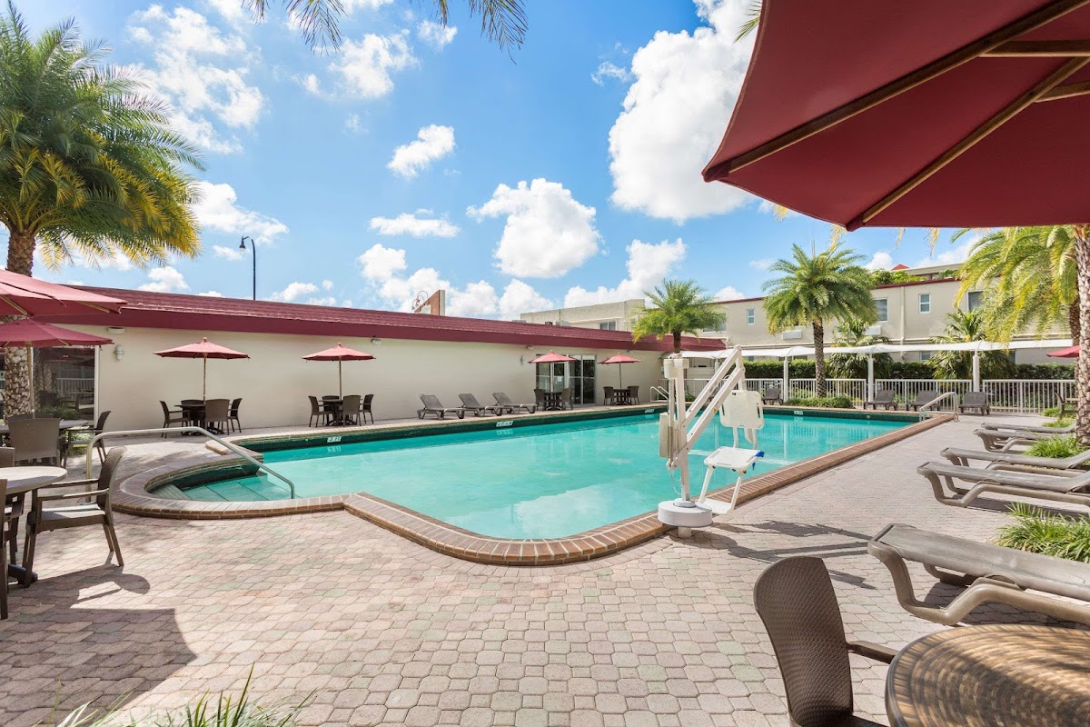 Ramada by Wyndham Miami Springs/Miami International Airport photo 3