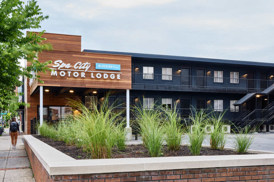Bluebird Spa City Motor Lodge