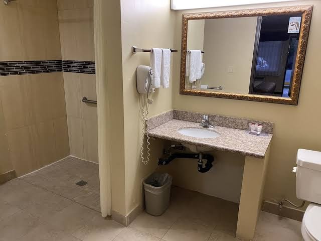 Chariot Inn photo 3