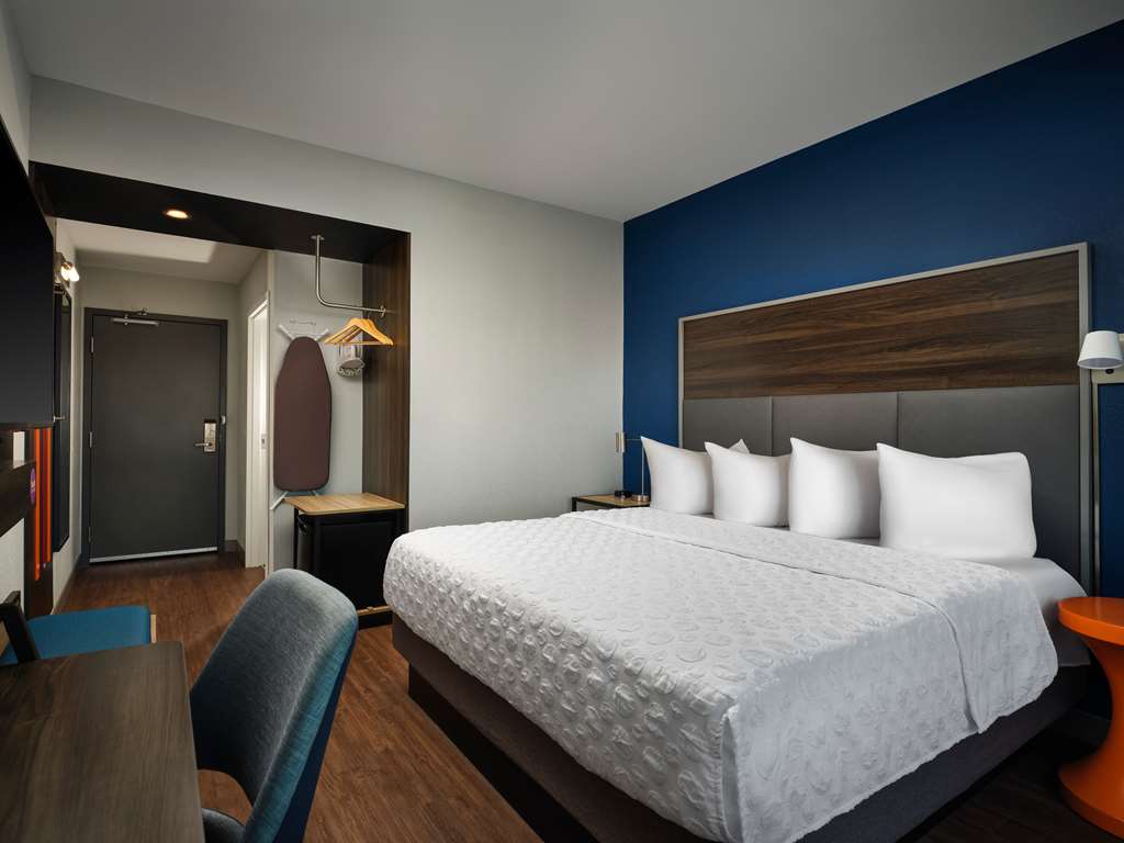 Tru by Hilton Tupelo photo 2