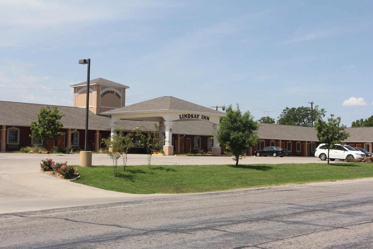 Lindsay Inn photo 3