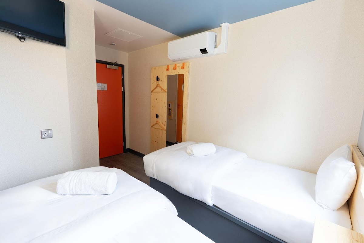 easyHotel Glasgow City Centre photo 2