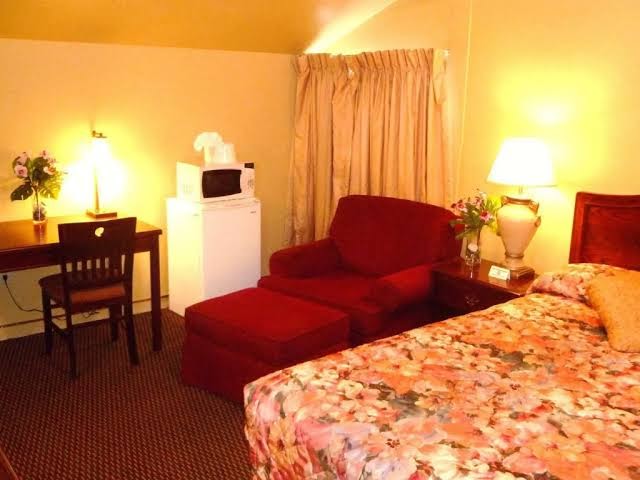 Bayside Inn photo 2