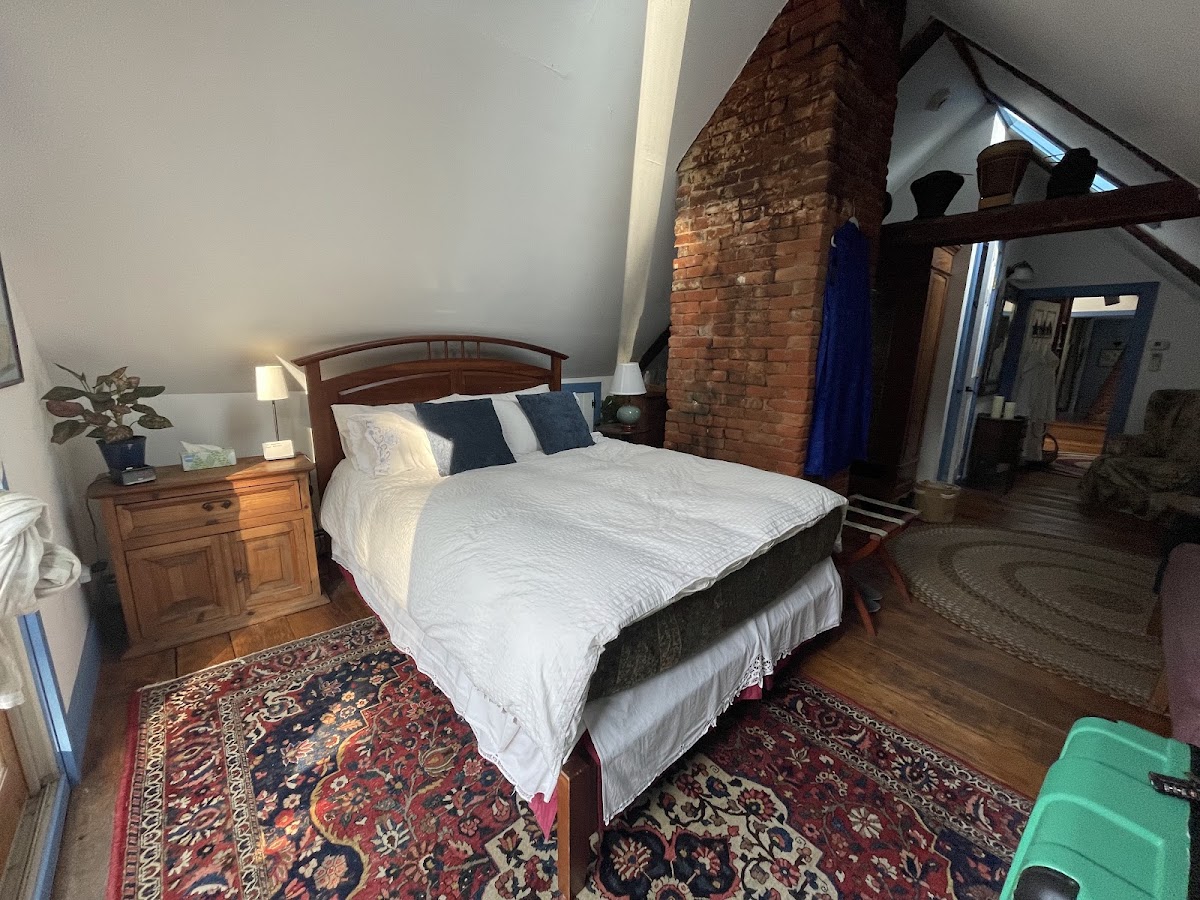 Henrietta House Bed and Breakfast photo 2