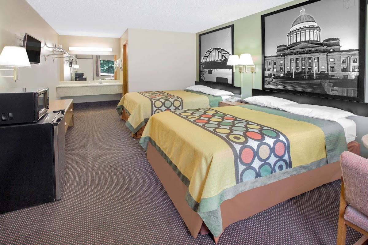 Super 8 by Wyndham Clarksville AR photo 2