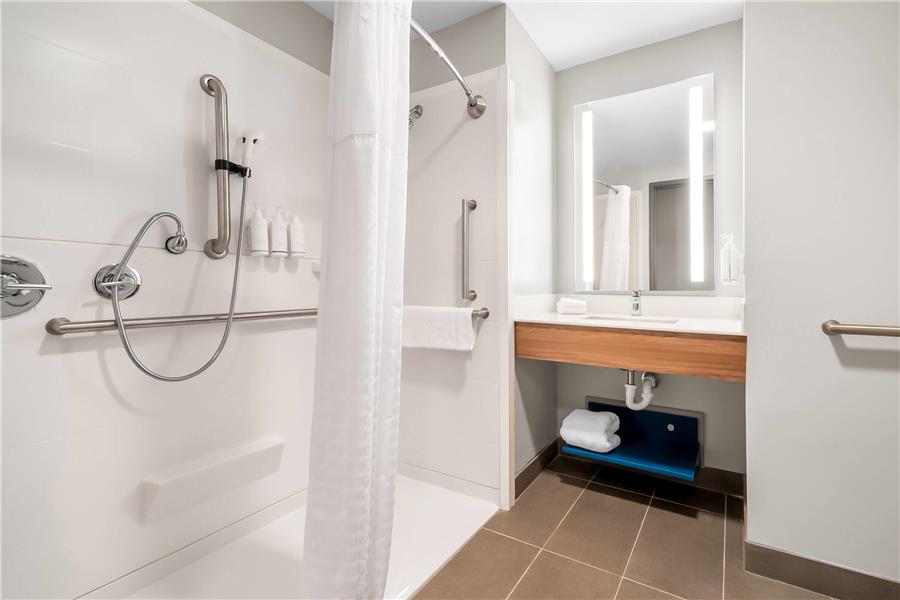 Microtel Inn and Suites by Wyndham Prattville Montgomery photo 3