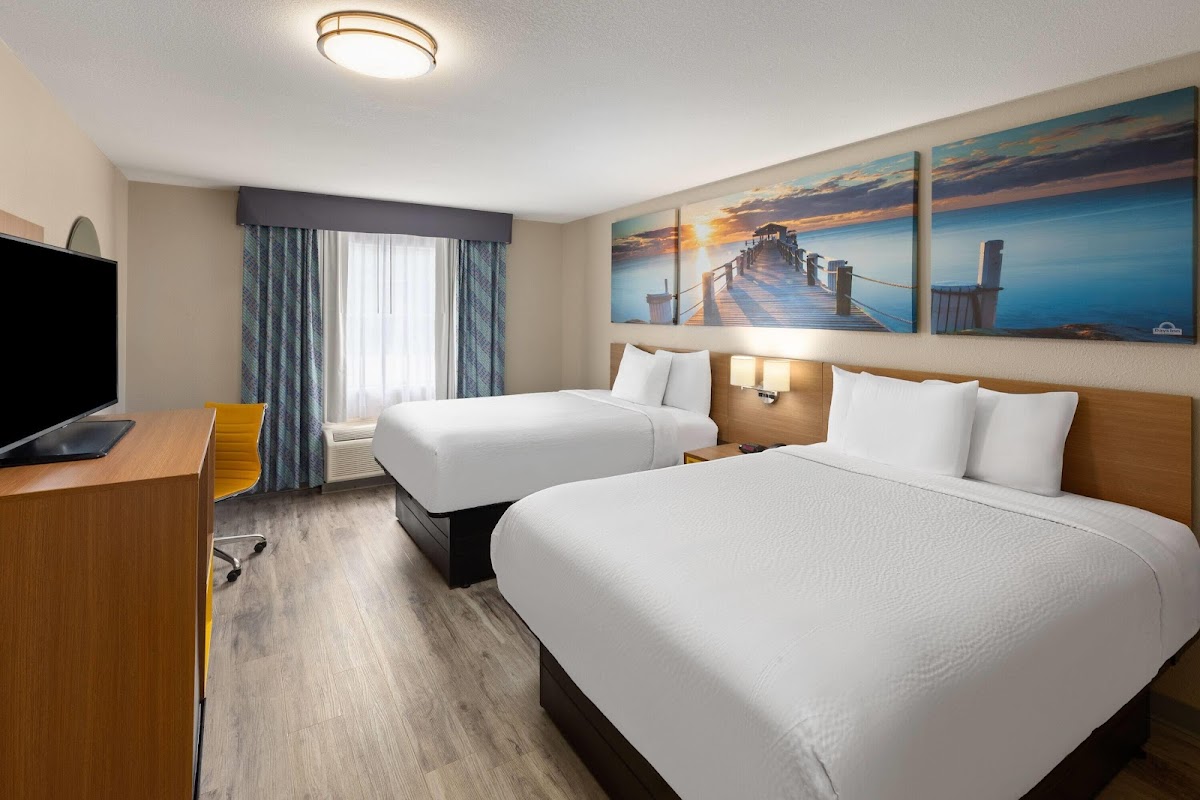 Days Inn by Wyndham Lincoln photo 2