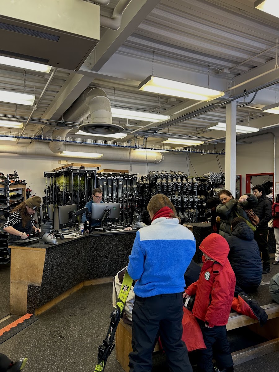Dartmouth Skiway photo 3