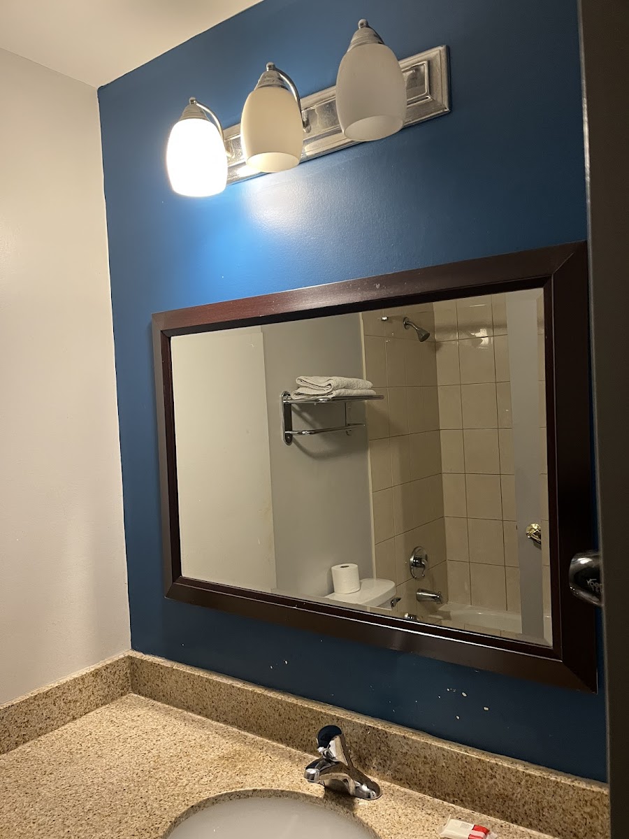 Premier Inn Hamilton photo 3