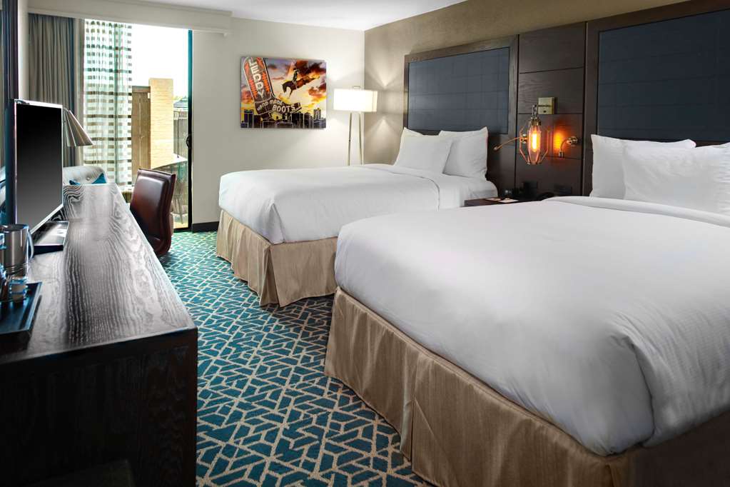 DoubleTree by Hilton Hotel Arlington DFW South photo 2