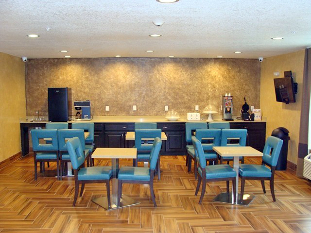 West Worth Inn & Suites photo 3