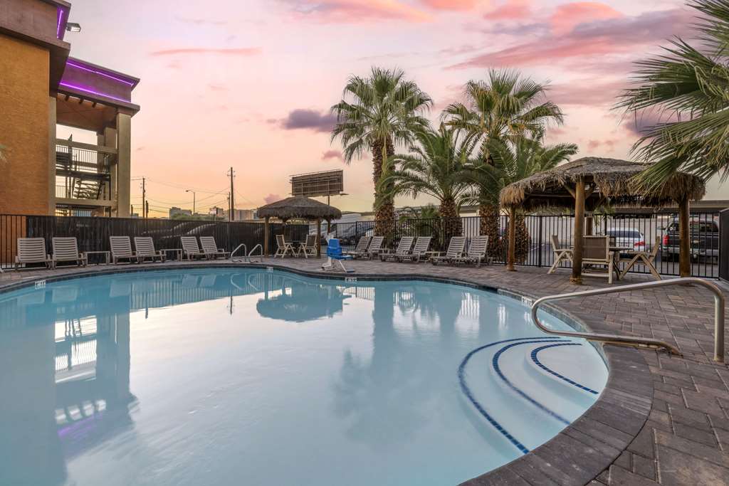 Best Western McCarran Inn photo 2