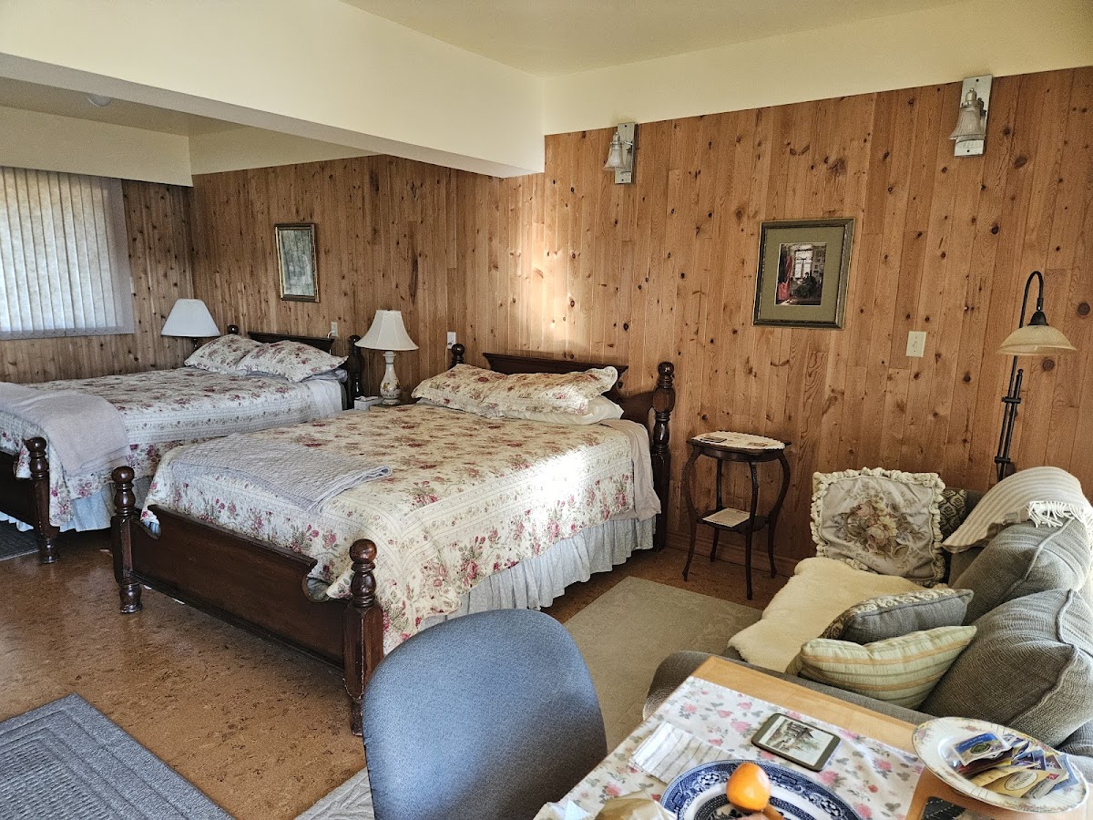 Premier Creek Lodging photo 2