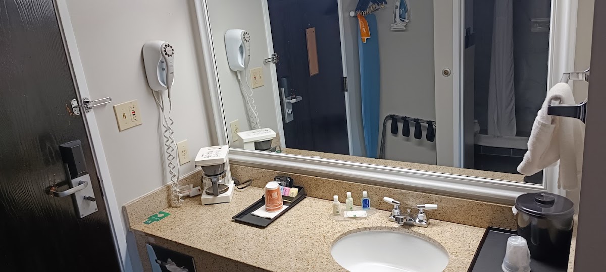 Quality Inn Elgin I-90 photo 3