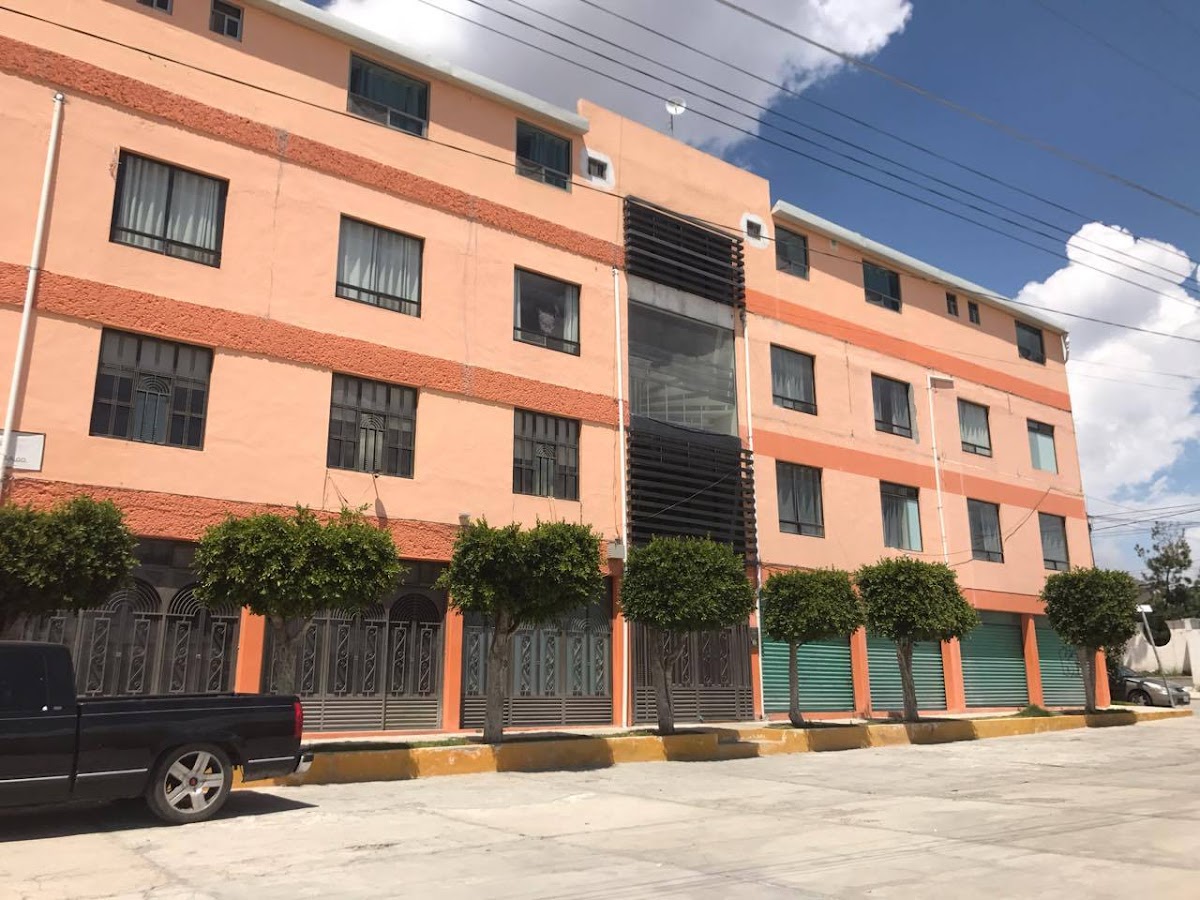 STUDENT HOUSE