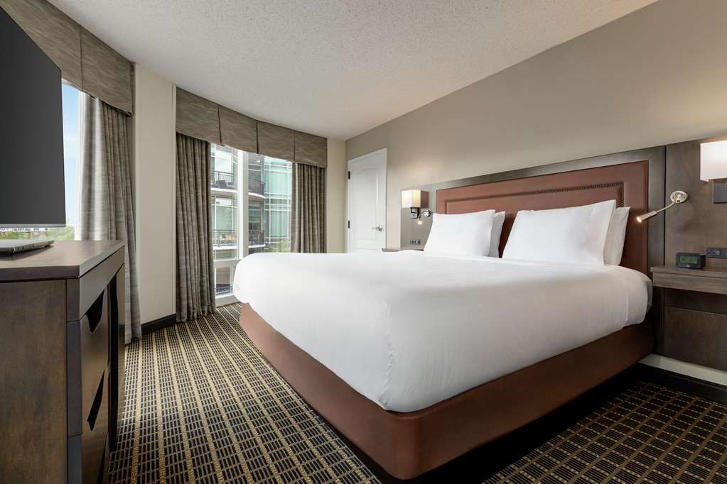 Hampton Inn & Suites Greenville-Downtown-RiverPlace photo 2
