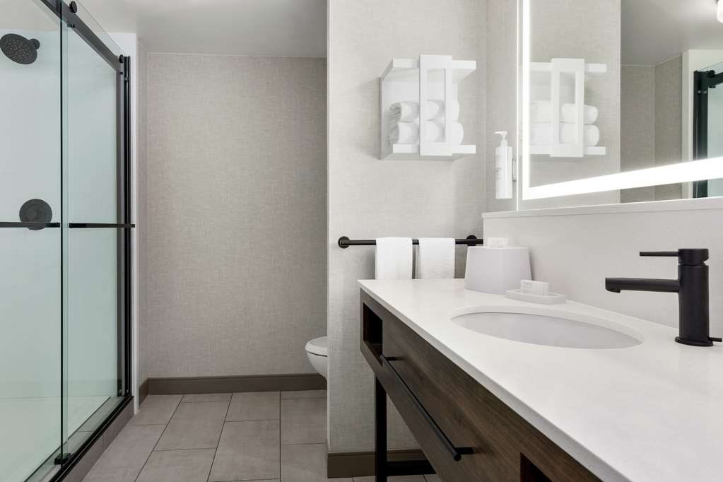 Hampton Inn & Suites Greenville-Downtown-RiverPlace photo 3