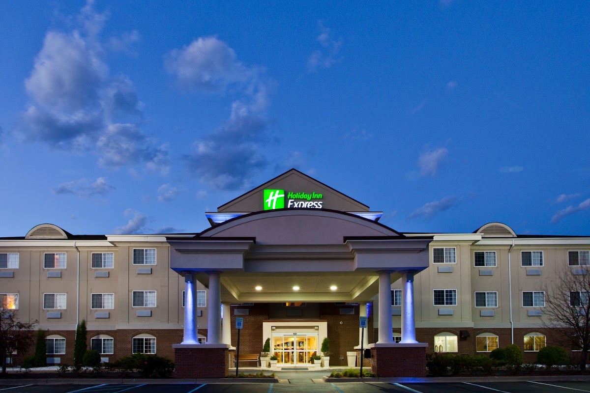 Holiday Inn Express & Suites Charlotte by IHG