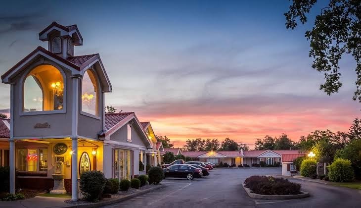 Americas Best Value Inn & Suites Clarence/Buffalo East photo 3