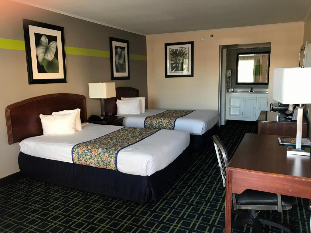 Magnuson Hotel Virginia Beach photo 2