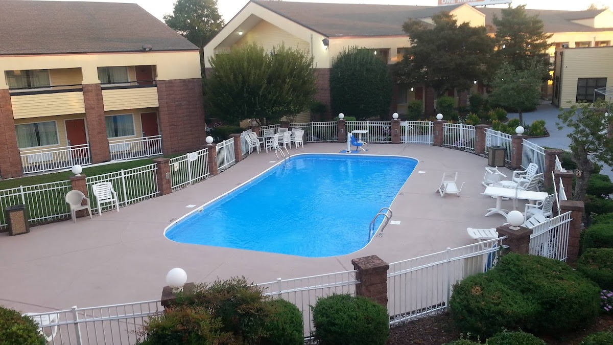 Magnuson Hotel Virginia Beach photo 3