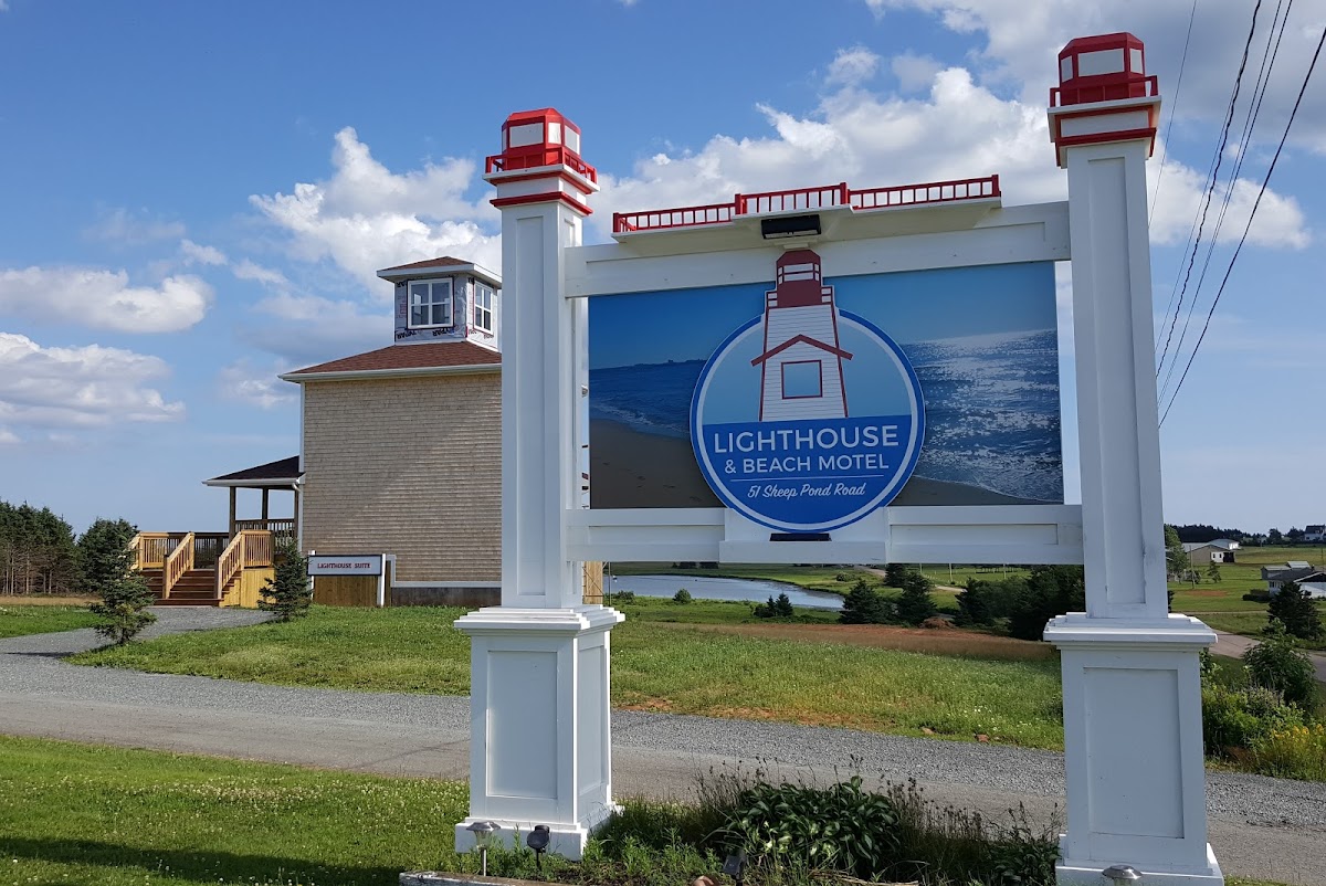 Lighthouse & Beach Motel