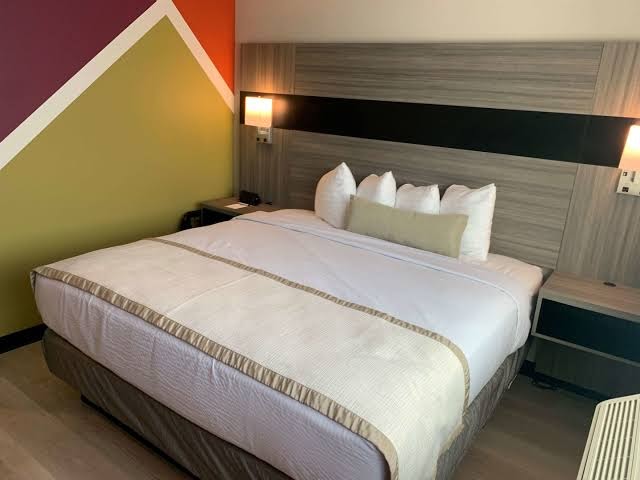 Best Western Plus Brooklyn-Prospect Park photo 2