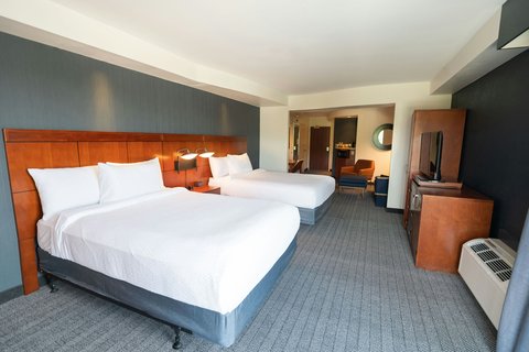 Courtyard by Marriott Philadelphia Springfield photo 2
