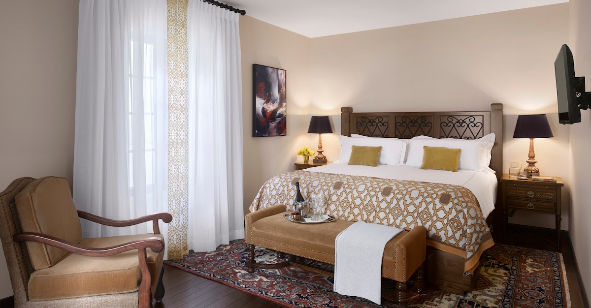 Plaza La Reina Hotel photo 2