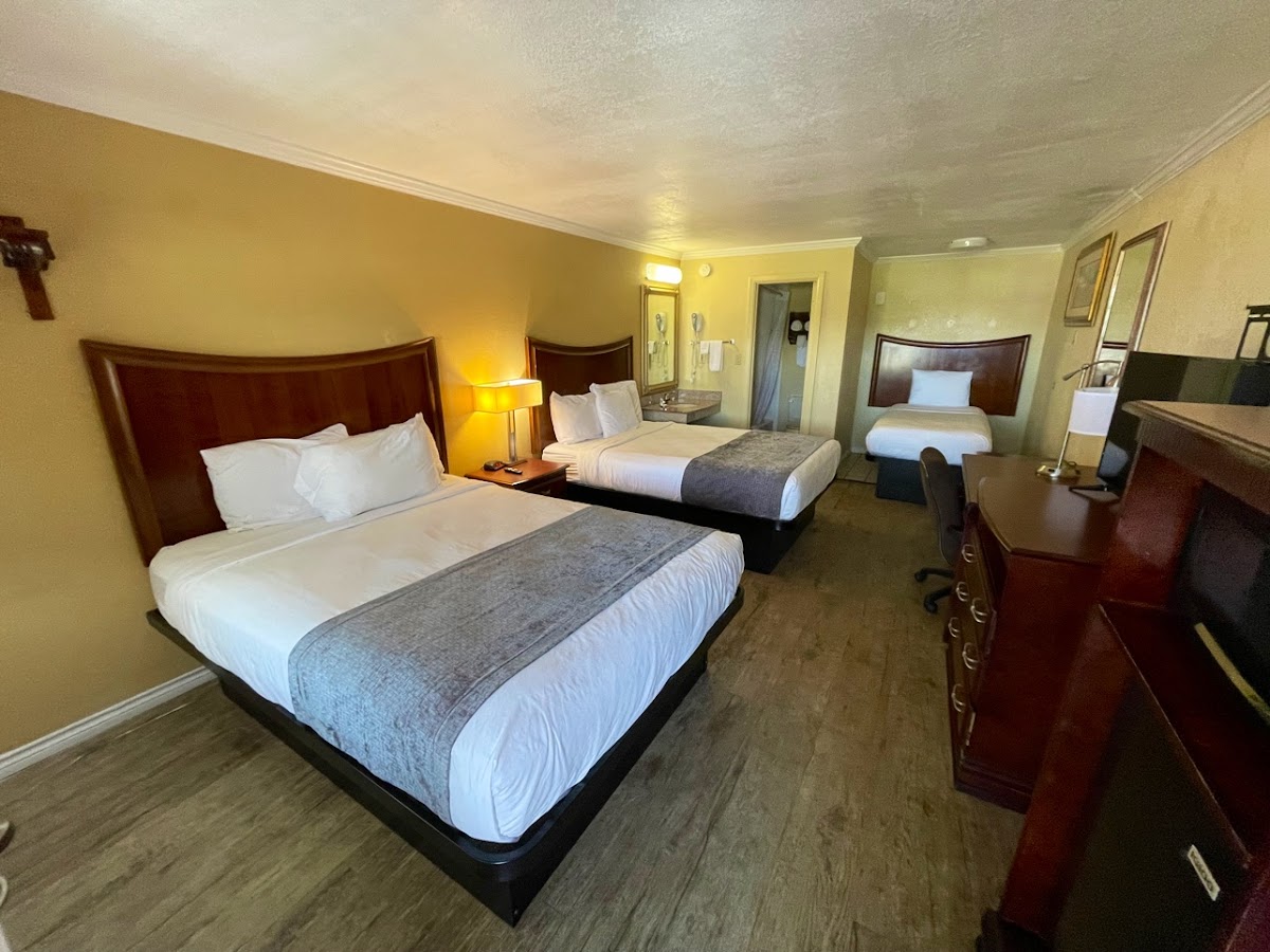 Days Inn by Wyndham Destin photo 2