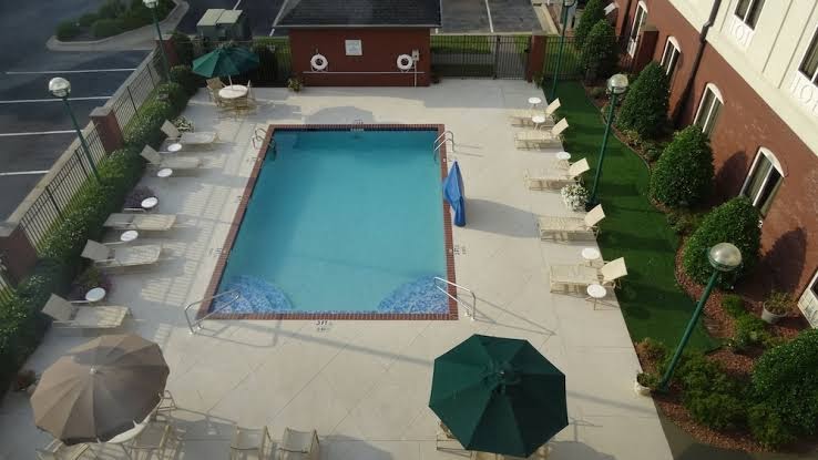 Holiday Inn Express & Suites Tuscaloosa-University, an IHG Hotel photo 3