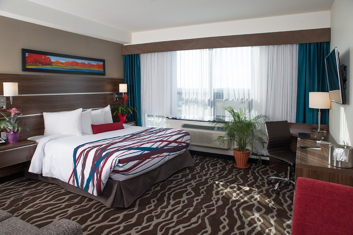 Encore Suites By Service Plus Inns photo 2