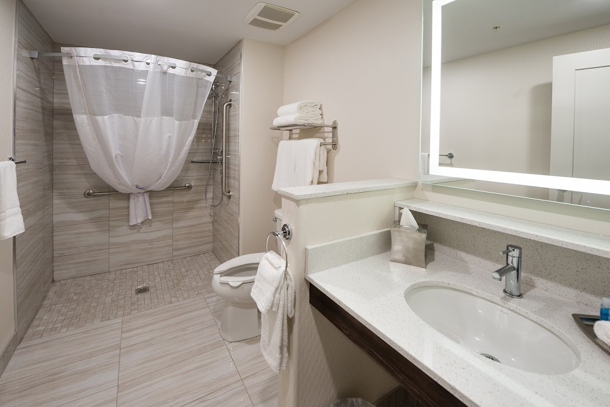 Encore Suites By Service Plus Inns photo 3