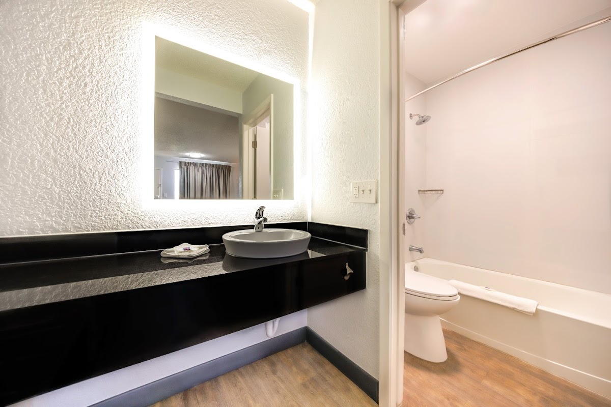 Motel 6 Fort Worth, TX - East photo 3