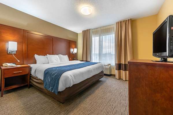 Comfort Suites Findlay I-75 near Sports Complex photo 2
