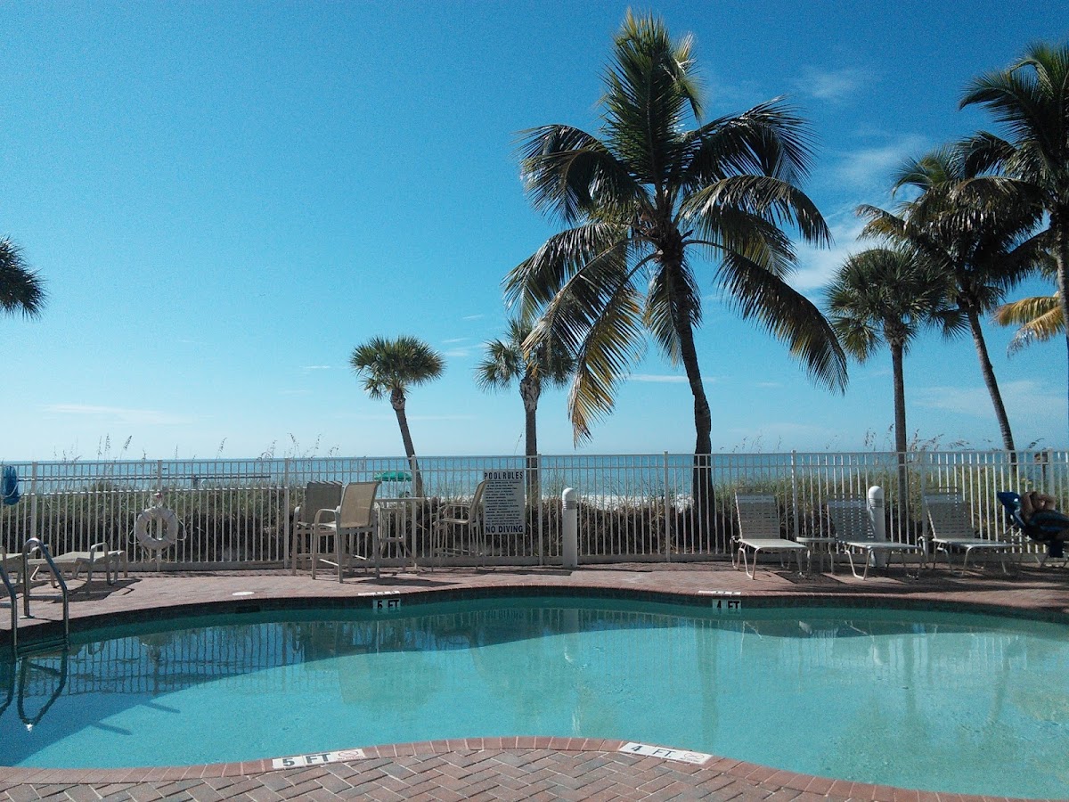 Cornerstone Beach Resort Rentals photo 3