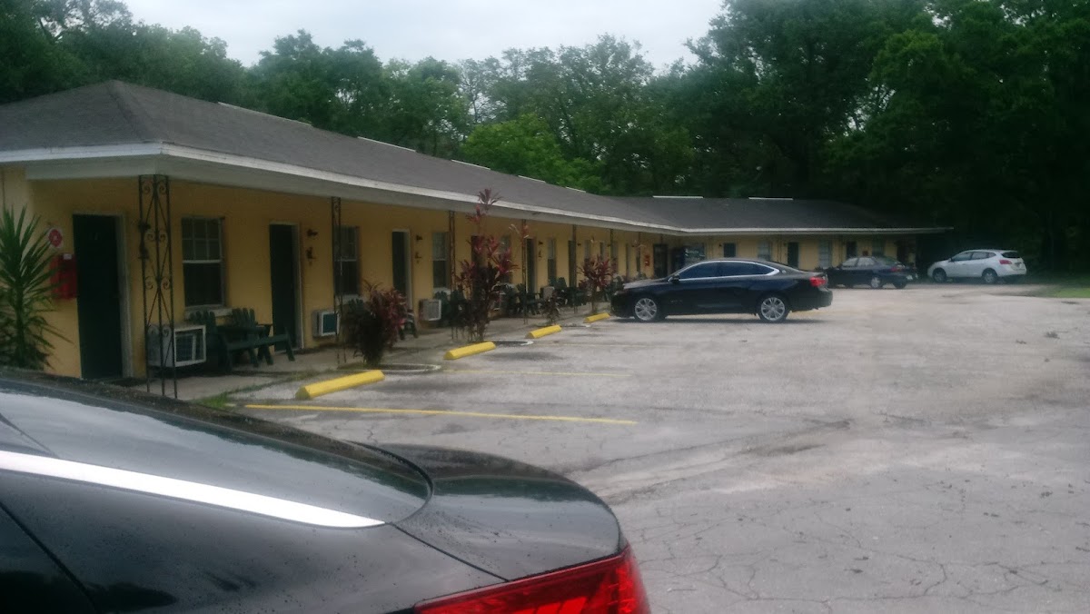 Camp Knox Motel