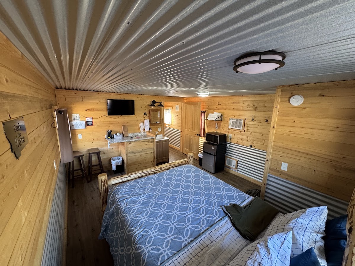 Glacier Acres Guest Ranch photo 2