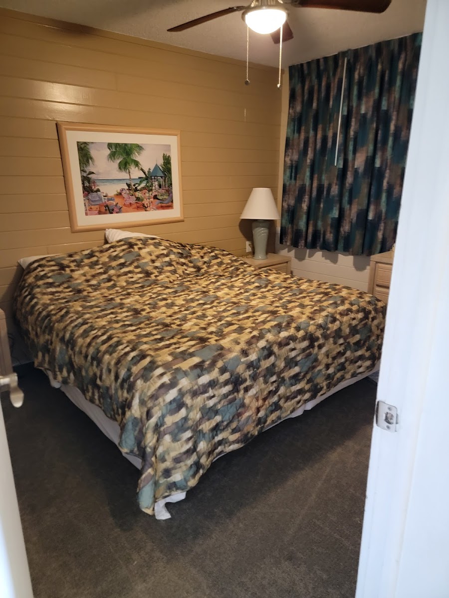 Commodore Beach Club Condo photo 2