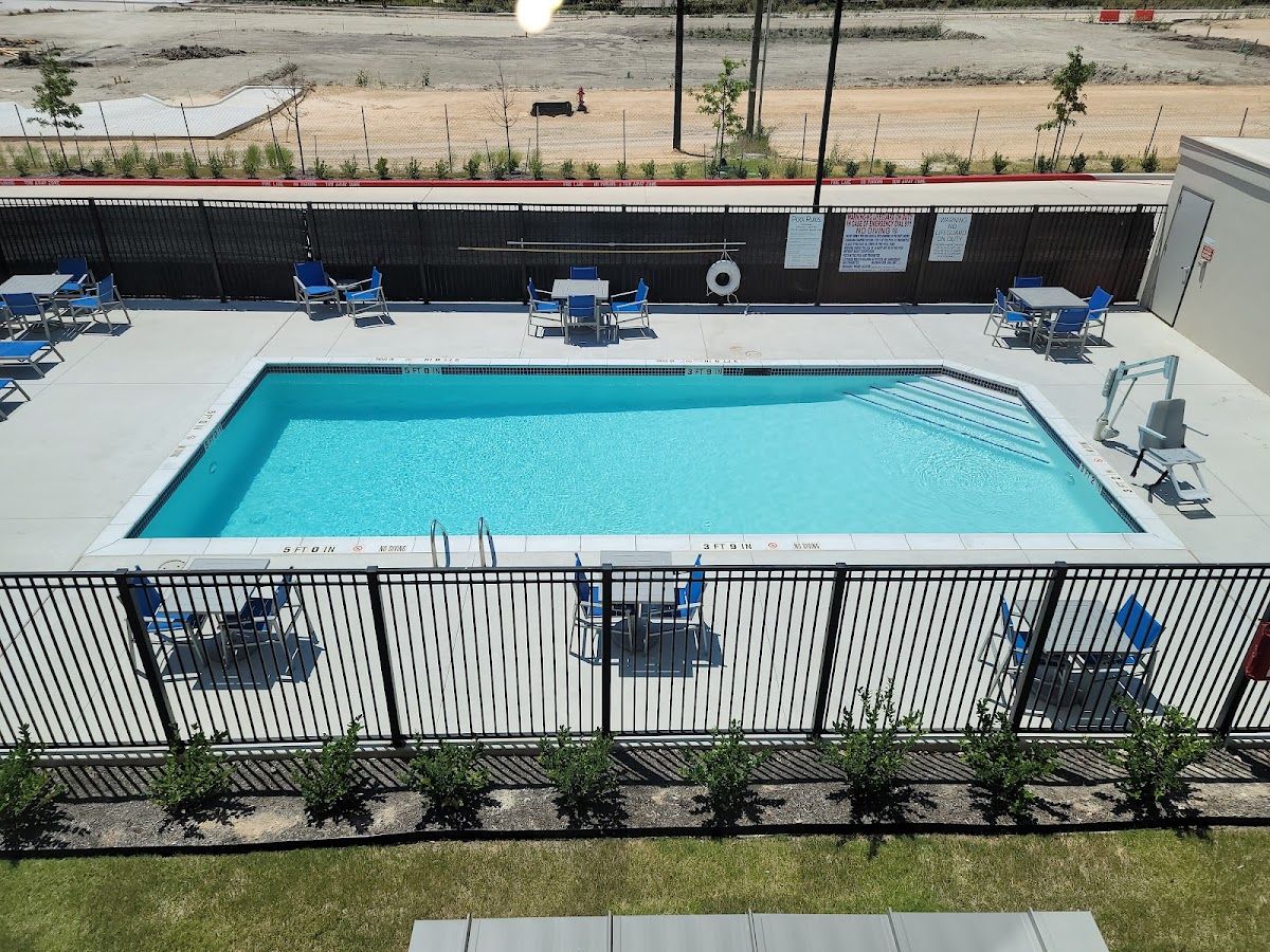 Holiday Inn Express & Suites Austin North - Pflugerville by IHG photo 3