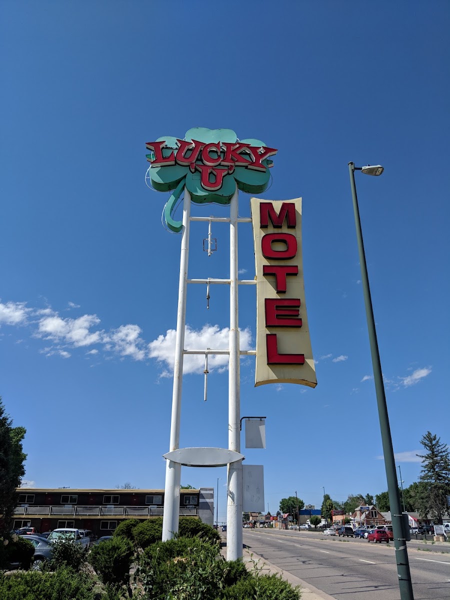 Lucky U Motel