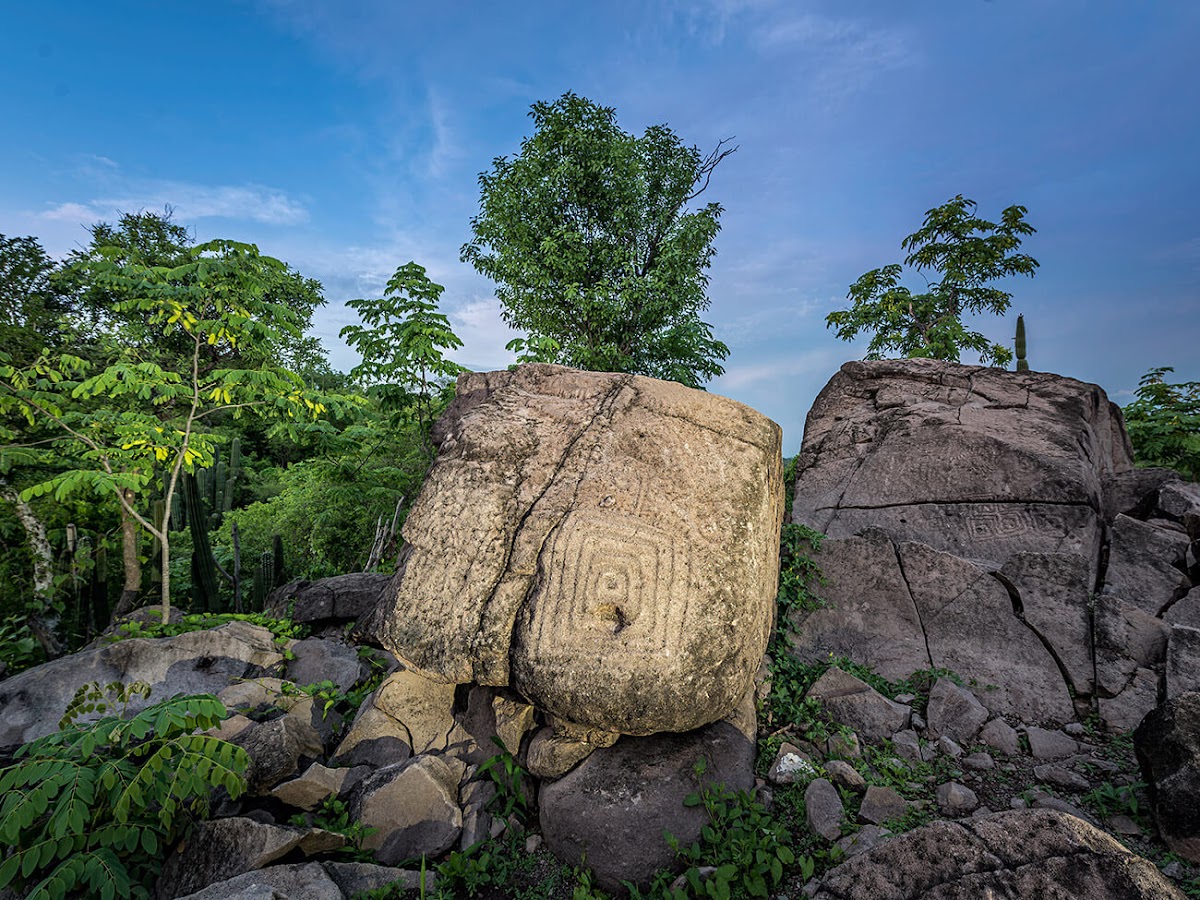 Cerro De La Mask, an archaeological site