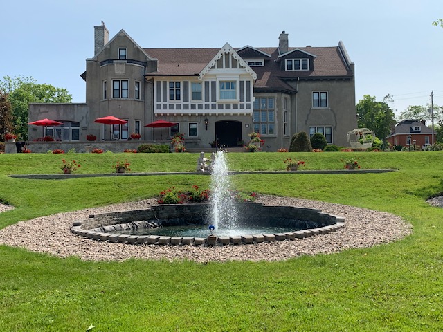 Grey Gables Inn (Closed Permanently)