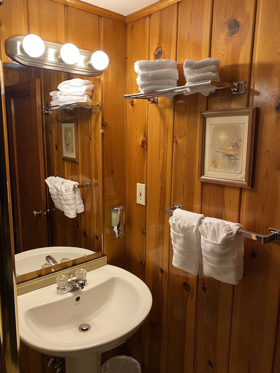 Mangold's General Store & Motel photo 3