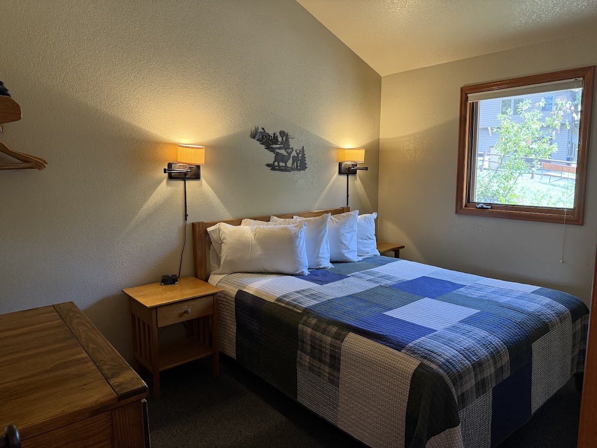 McGregor Mountain Lodge photo 2
