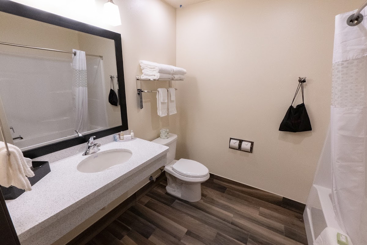 Cobblestone Inn & Suites - Sheldon photo 3