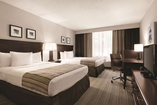 Country Inn & Suites by Radisson, Traverse City, MI photo 2