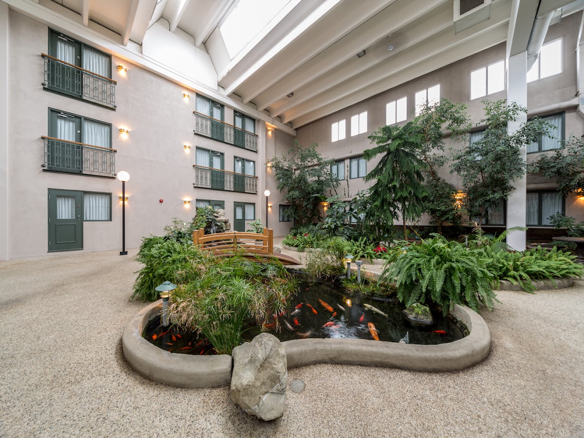 Heritage Inn Hotel & Convention Centre